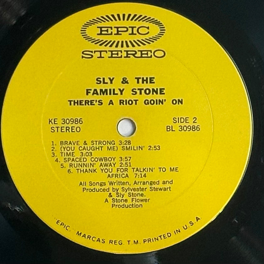 Sly & The Family Stone – There's A Riot Goin' On VG+